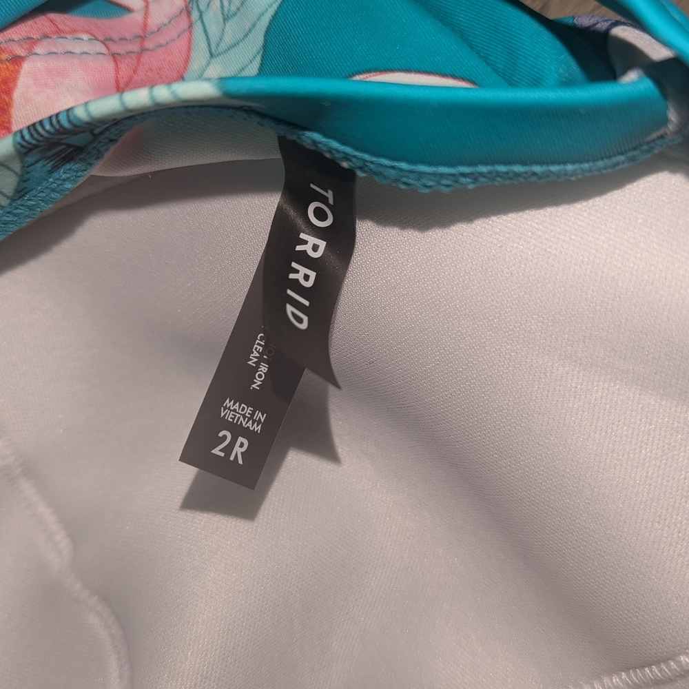 Torrid Swim Set Sz 2 - Picture 6 of 6